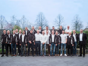 b5f52b6fdac0-ihre_sicherheit_gruppenfoto.jpg